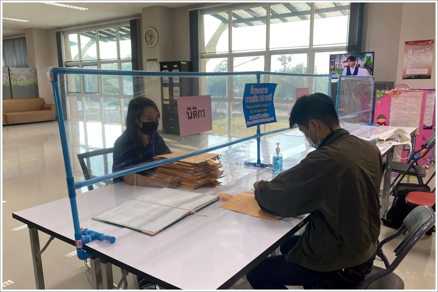 ﻿สำนักงานบังคับคดีจังหวัดอุทัยธานี จัดโครงการไกล่เกลี่ยทั่วไทยร่วมใจช่วยเหลือลูกหนี้ที่ได้รับผลกระทบจากไวรัสโคโรนา 2019 (COVID - 19) ได้สำเร็จทุนทรัพย์กว่า 1 ล้านบาท